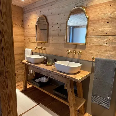 Alpen Charme - D'hotes Et 3*