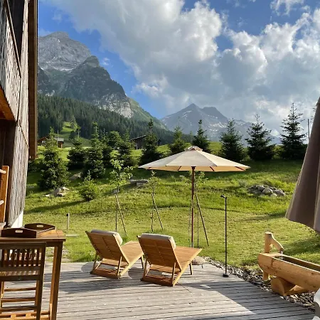 לינה וארוחת בוקר Alpen Charme - D'hotes Et 3*