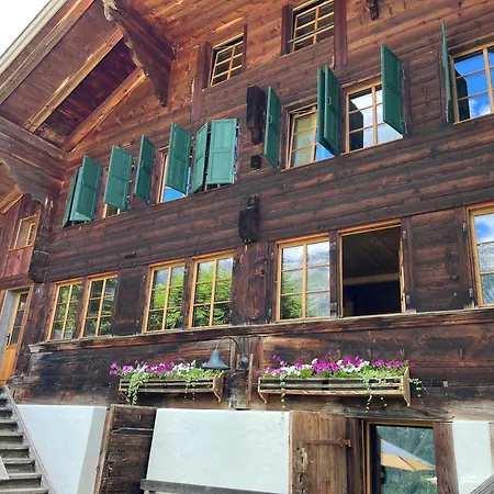 לינה וארוחת בוקר Alpen Charme - D'hotes Et 3*